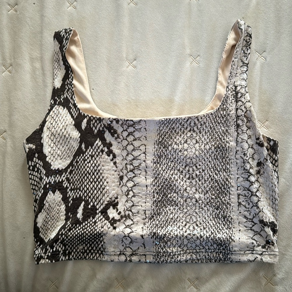 Snake print tank top crop top